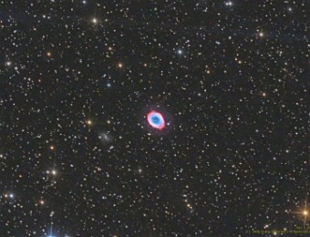 2020/05 M57 Ringnebel Der ca. 2.000 Lichtjahre entfernte Ringnebel besteht aus einer Gashülle, die ein sterbender Stern abgegeben hat und befindet sich im Sternbild Leier. NIKON...